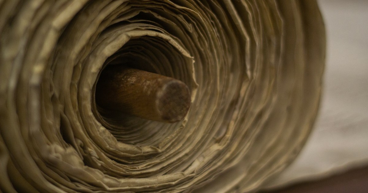 Leaves of Destiny: Decoding Your Future Through Ancient Nadi Manuscripts